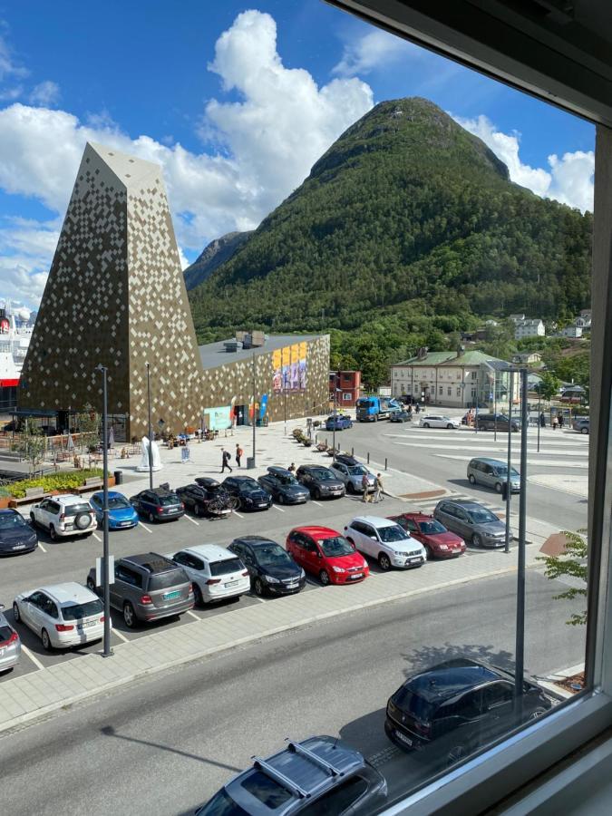 Andalsnes Sentrum Apartment No1 Esterno foto